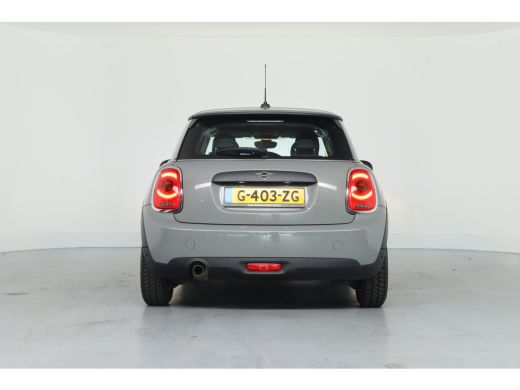 Mini Mini 1.5 One First | Dealer Onderhouden! | Airco | Parkeersensoren | Lichtmetalen Velgen | Bluetooth |... ActivLease financial lease