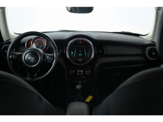 Mini Mini 1.5 One First | Dealer Onderhouden! | Airco | Parkeersensoren | Lichtmetalen Velgen | Bluetooth |... ActivLease financial lease