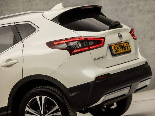 Nissan QASHQAI 1.2 N-Connecta (PANORAMADAK, NAVIGATIE, CLIMATE, 360 CAMERA, KEYLESS, SPORTSTOELEN, GETINT GLAS, ... ActivLease financial lease