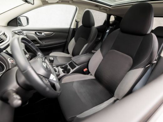 Nissan QASHQAI 1.2 N-Connecta (PANORAMADAK, NAVIGATIE, CLIMATE, 360 CAMERA, KEYLESS, SPORTSTOELEN, GETINT GLAS, ... ActivLease financial lease