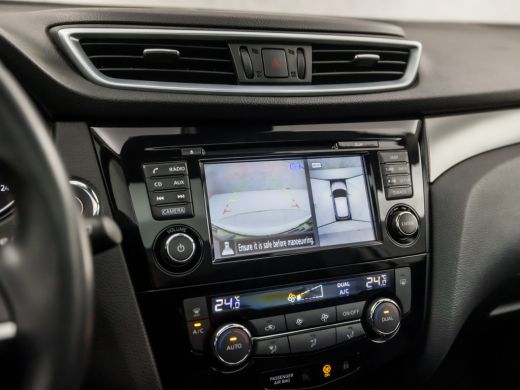Nissan QASHQAI 1.2 N-Connecta (PANORAMADAK, NAVIGATIE, CLIMATE, 360 CAMERA, KEYLESS, SPORTSTOELEN, GETINT GLAS, ... ActivLease financial lease