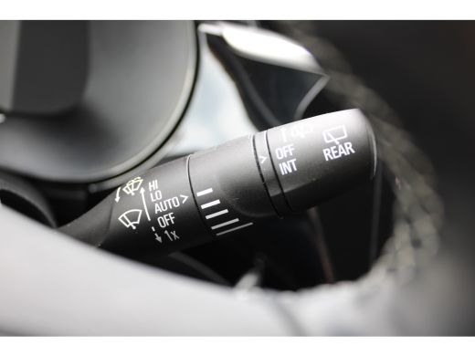 Opel Corsa 1.2 Elegance / Parkeersensoren / Climate Control / Carplay / 16'' LMV / ActivLease financial lease
