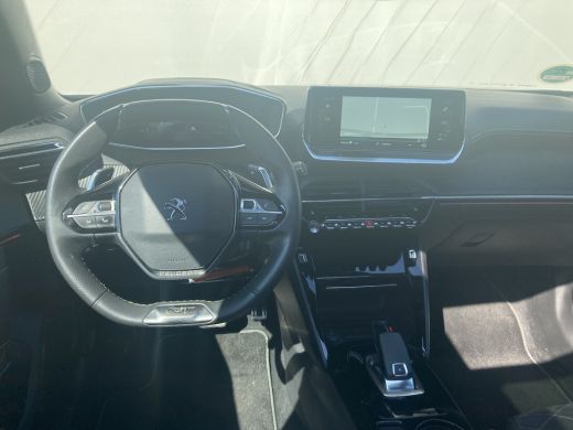 Peugeot 2008 1.2 PureTech GT Pack | Achteruitrijcamera | Cruise control adaptief met Stop&Go en stuurhulp | DA... ActivLease financial lease