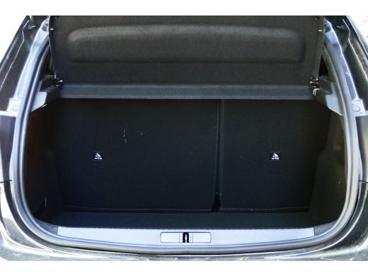 Peugeot 208 1.2 PURETECH 100PK 5-DRS ALLURE / NAVI / LED / CLIMA / PDC / 16"LMV / CAMERA / WINTERPAKKET / BLU... ActivLease financial lease