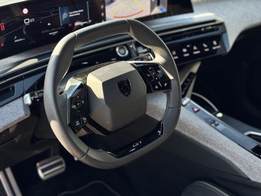 Peugeot 3008 Peugeot Hybrid 136pk GT Airco | 360 °C Camera | Alcantara bekleding | Apple Carlplay/ Android Aut... ActivLease financial lease