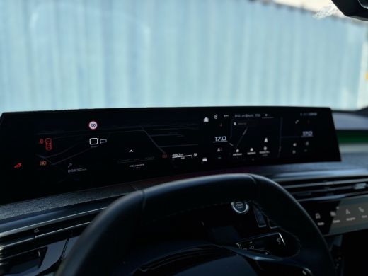 Peugeot 3008 Peugeot Hybrid 136pk GT Airco | 360 °C Camera | Alcantara bekleding | Apple Carlplay/ Android Aut... ActivLease financial lease