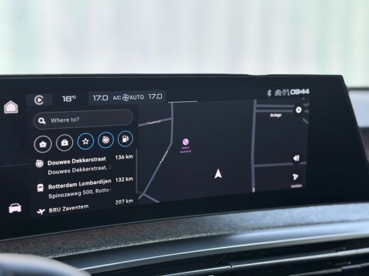 Peugeot 3008 Peugeot Hybrid 136pk GT Airco | 360 °C Camera | Alcantara bekleding | Apple Carlplay/ Android Aut... ActivLease financial lease