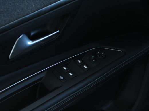 Peugeot 5008 1.2 PureTech Allure Pack CAMERA | TREKHAAK | CARPLAY | ActivLease financial lease