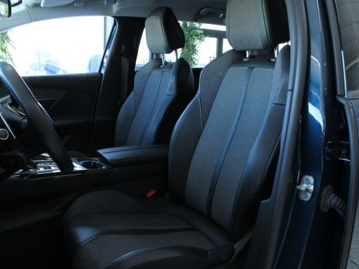 Peugeot 5008 1.2 PureTech Allure Pack CAMERA | TREKHAAK | CARPLAY | ActivLease financial lease