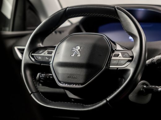 Peugeot 5008 1.2 PureTech Sport 7 Persoons (APPLE CARPLAY, GROOT NAVI, GETINT GLAS, DAB+, SPORTSTOELEN, PARKEE... ActivLease financial lease