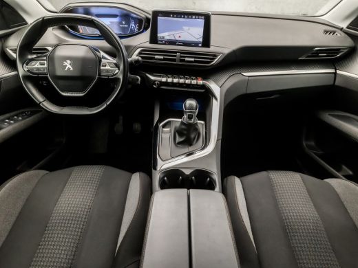 Peugeot 5008 1.2 PureTech Sport 7 Persoons (APPLE CARPLAY, GROOT NAVI, GETINT GLAS, DAB+, SPORTSTOELEN, PARKEE... ActivLease financial lease