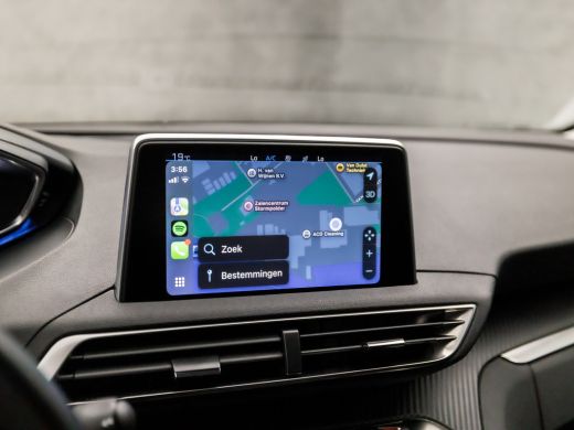 Peugeot 5008 1.2 PureTech Sport 7 Persoons (APPLE CARPLAY, GROOT NAVI, TREKHAAK, SPORTSTOELEN, PARKEERSENSOREN... ActivLease financial lease