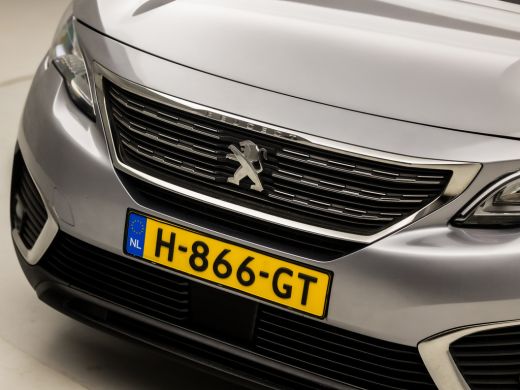Peugeot 5008 1.2 PureTech Sport 7 Persoons (APPLE CARPLAY, GROOT NAVI, TREKHAAK, SPORTSTOELEN, PARKEERSENSOREN... ActivLease financial lease