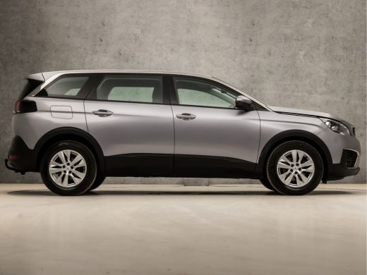 Peugeot 5008 1.2 PureTech Sport 7 Persoons (APPLE CARPLAY, GROOT NAVI, TREKHAAK, SPORTSTOELEN, PARKEERSENSOREN... ActivLease financial lease