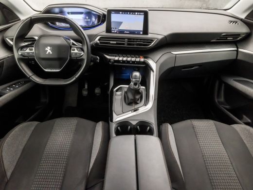 Peugeot 5008 1.2 PureTech Sport 7 Persoons (APPLE CARPLAY, GROOT NAVI, TREKHAAK, SPORTSTOELEN, PARKEERSENSOREN... ActivLease financial lease