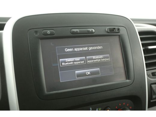 Renault Trafic 1.6 dCi T29 L2H1 Dubbele Cabine 6 Persoons Airco Cruise Navi PDC Imperiaal Elektrpakket Trekhaak ActivLease financial lease