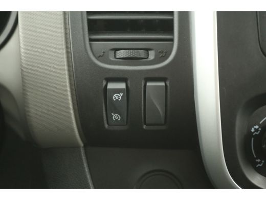 Renault Trafic 1.6 dCi T29 L2H1 Dubbele Cabine 6 Persoons Airco Cruise Navi PDC Imperiaal Elektrpakket Trekhaak ActivLease financial lease
