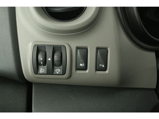 Renault Trafic 1.6 dCi T29 L2H1 Dubbele Cabine 6 Persoons Airco Cruise Navi PDC Imperiaal Elektrpakket Trekhaak ActivLease financial lease