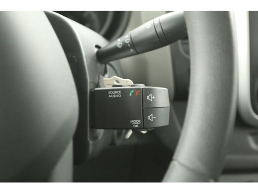 Renault Trafic 1.6 dCi T29 L2H1 Dubbele Cabine 6 Persoons Airco Cruise Navi PDC Imperiaal Elektrpakket Trekhaak ActivLease financial lease