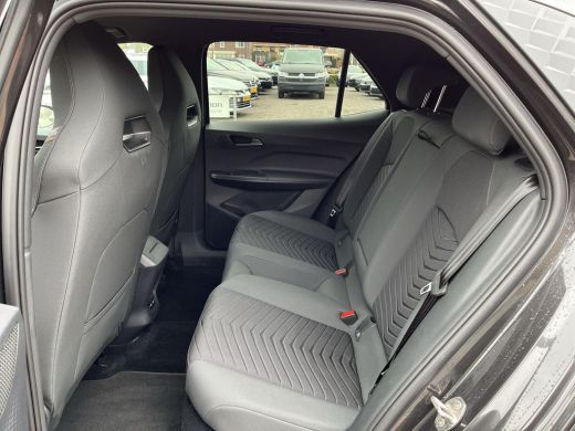 Seat Born 59kWh 170kW eBoost Business | 230Pk | ACC | A. Camera | HUD | Navi | Clima | ActivLease financial lease