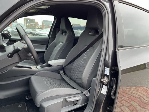 Seat Born 59kWh 170kW eBoost Business | 230Pk | ACC | A. Camera | HUD | Navi | Clima | ActivLease financial lease