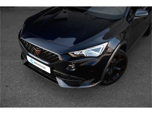 Seat Formentor 1.4 e-Hybrid VZ 245 pk Performance | Camera | Carplay | Elektr. stoel | Adapt. Cruise ActivLease financial lease