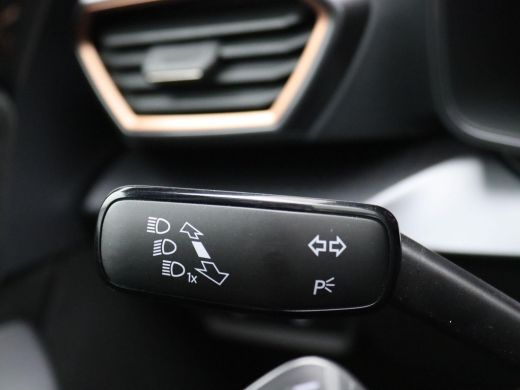 Seat Formentor 1.5 TSI e-Hybrid VZ Performance 272PK DSG matrix led, trekhaak, schuif-kanteldak, vollederen bekl... ActivLease financial lease
