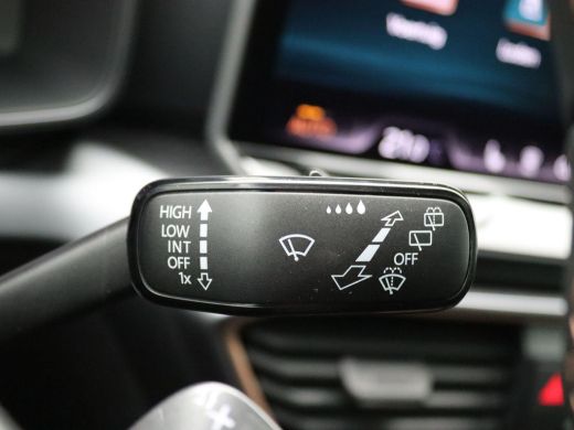 Seat Formentor 1.5 TSI e-Hybrid VZ Performance 272PK DSG matrix led, trekhaak, schuif-kanteldak, vollederen bekl... ActivLease financial lease