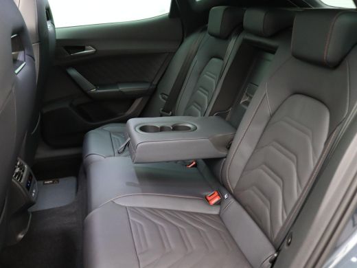 Seat Formentor 1.5 TSI e-Hybrid VZ Performance 272PK DSG matrix led, trekhaak, schuif-kanteldak, vollederen bekl... ActivLease financial lease