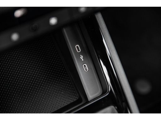 Skoda Kamiq ŠKODA Monte Carlo | Achteruitrijcamera | Cruise control met speedlimiter | Driver Activity Assist... ActivLease financial lease