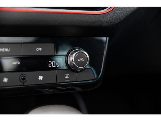 Skoda Kamiq ŠKODA Monte Carlo | Achteruitrijcamera | Cruise control met speedlimiter | Driver Activity Assist... ActivLease financial lease