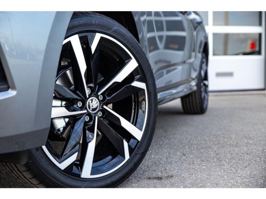 Skoda Kamiq ŠKODA Monte Carlo | Achteruitrijcamera | Cruise control met speedlimiter | Driver Activity Assist... ActivLease financial lease