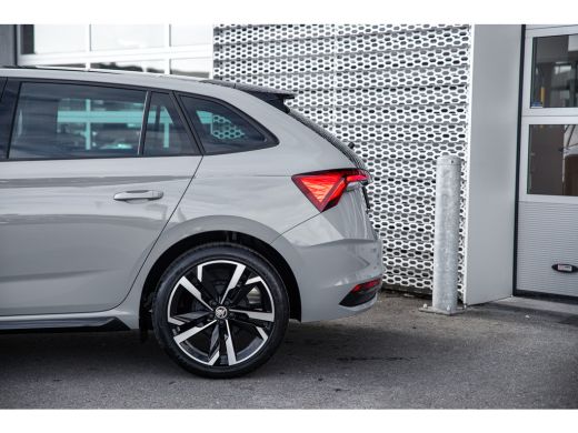 Skoda Scala ŠKODA Monte Carlo | Achteruitrijcamera | Chromen raamlijsten | Cruise control met speedlimiter ActivLease financial lease