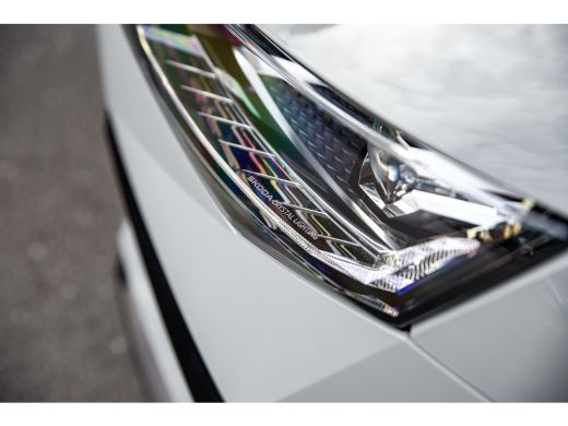 Skoda Scala ŠKODA Monte Carlo | Achteruitrijcamera | Chromen raamlijsten | Cruise control met speedlimiter ActivLease financial lease