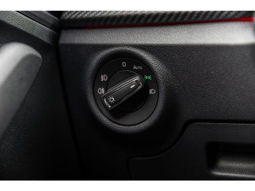 Skoda Scala ŠKODA Monte Carlo | Achteruitrijcamera | Chromen raamlijsten | Cruise control met speedlimiter ActivLease financial lease