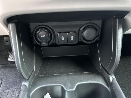 Suzuki Swift 1.2 Style Smart Hybrid ActivLease financial lease