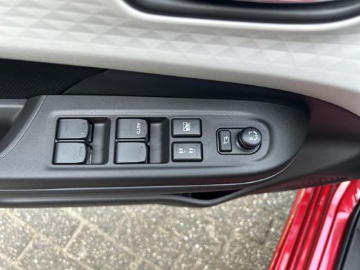 Suzuki Swift 1.2 Style Smart Hybrid ActivLease financial lease