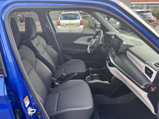 Suzuki Swift 1.2 Style Smart Hybrid ActivLease financial lease