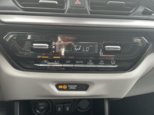 Suzuki Swift 1.2 Style Smart Hybrid ActivLease financial lease