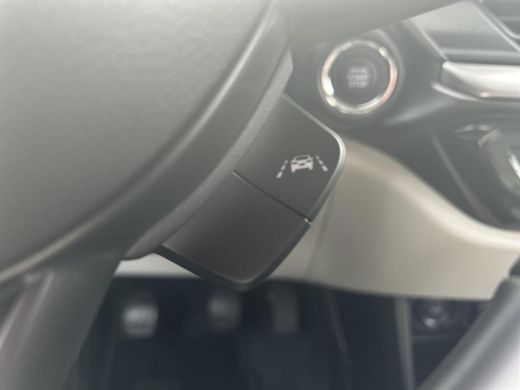 Suzuki Swift 1.2 Style Smart Hybrid ActivLease financial lease