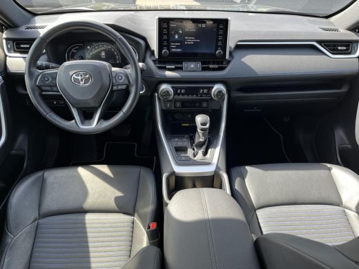Toyota RAV4 2.5 Hybrid Bi-Tone | Facelift 2023 | Apple CarPlay/Android auto | Achteruitrijcamera | Voorruitve... ActivLease financial lease