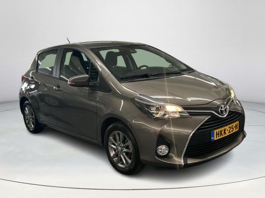 Toyota Yaris 1.3 VVT-i Design ActivLease financial lease