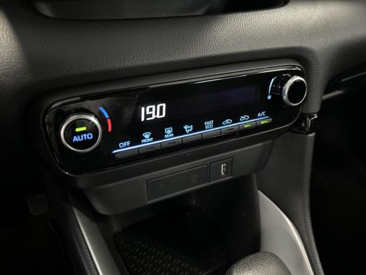 Toyota Yaris 1.5 Hybrid Comfort (Navigatie - Parkeercamera) ActivLease financial lease