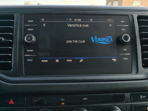 Volkswagen Crafter 35 2.0 TDI L3 H3 Highline - 140 Pk - Euro 6 - Airco - Cruise Control ActivLease financial lease