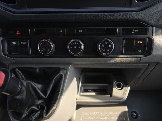 Volkswagen Crafter 35 2.0 TDI L3 H3 Highline - 140 Pk - Euro 6 - Airco - Cruise Control ActivLease financial lease