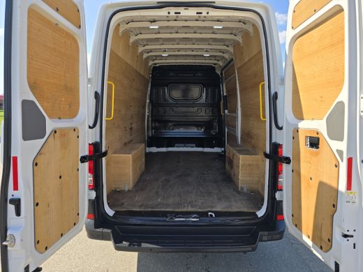 Volkswagen Crafter 35 2.0 TDI L3 H3 Highline - 140 Pk - Euro 6 - Airco - Cruise Control ActivLease financial lease