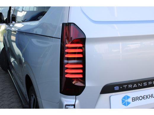 Volkswagen E-Transporter 64 kWh 218 PK | BPM VRIJ | Style Intro | L2 | Trekhaak | Sidebars | PDC | Camera | Navi | ACC | A... ActivLease financial lease