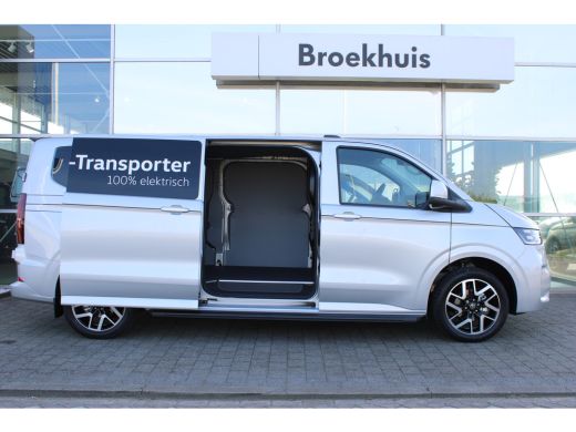 Volkswagen E-Transporter 64 kWh 218 PK | BPM VRIJ | Style Intro | L2 | Trekhaak | Sidebars | PDC | Camera | Navi | ACC | A... ActivLease financial lease