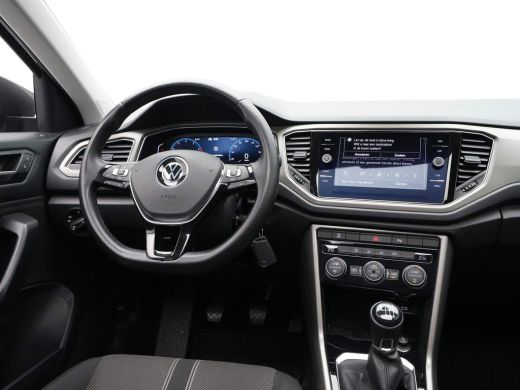 Volkswagen T-Roc 1.5 TSI 150pk Style Panorama Trekhaak Virtual Cockpit Led 343 ActivLease financial lease