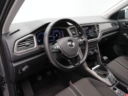Volkswagen T-Roc 1.5 TSI 150pk Style Panorama Trekhaak Virtual Cockpit Led 343 ActivLease financial lease